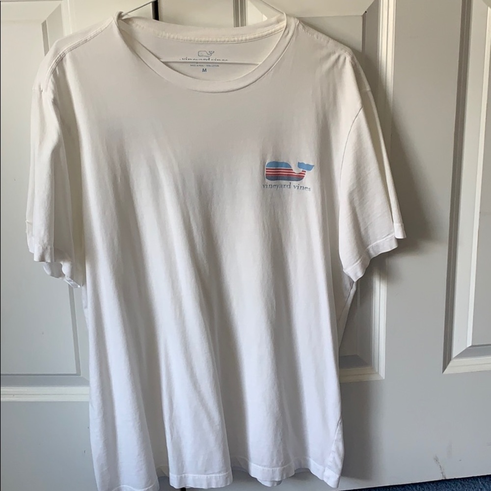 Men’s Vineyard Vines T-Shirt (Medium)